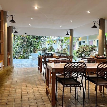 Naka Resort Kamala Beach Buitenkant foto