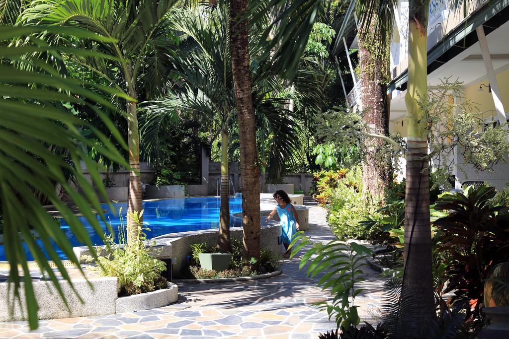 Naka Resort Kamala Beach Buitenkant foto