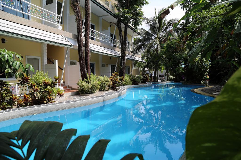 Naka Resort Kamala Beach Buitenkant foto