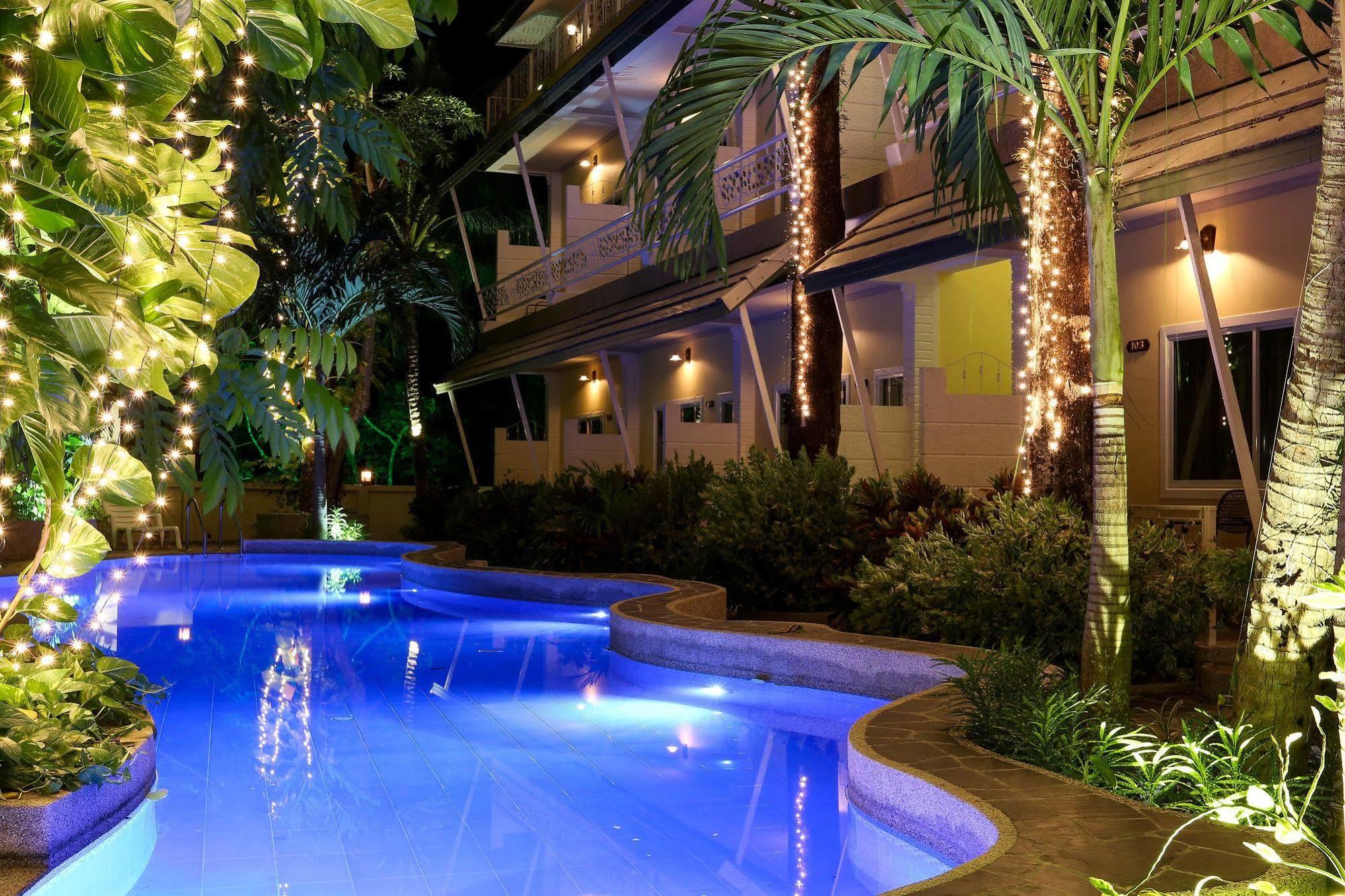 Naka Resort Kamala Beach Buitenkant foto
